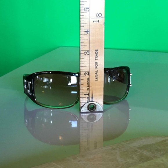 Dior Sunglass with Versace Case - Picture 9 of 14